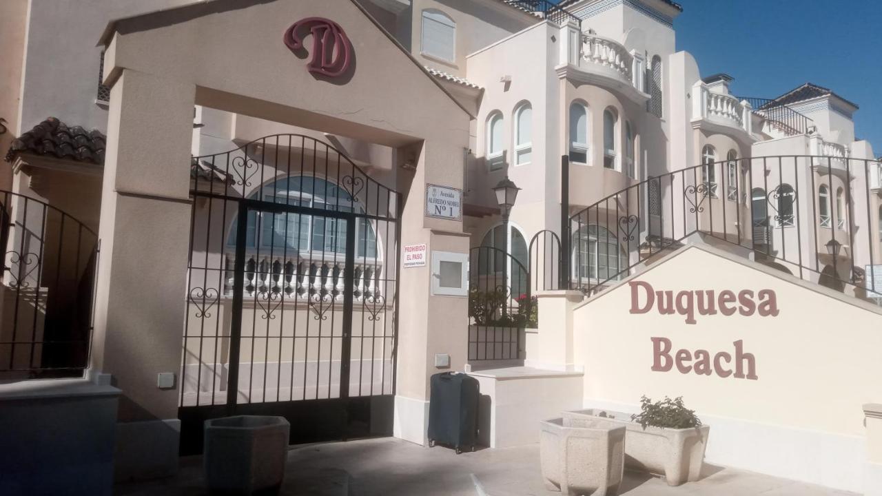 Duquesa Beach Торевьиа Экстерьер фото